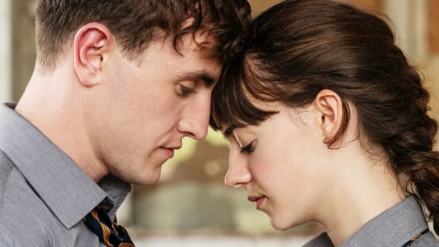 Des gens normaux aux rumeurs : voici 5 belles séries TV gratuites sur RaiPlay