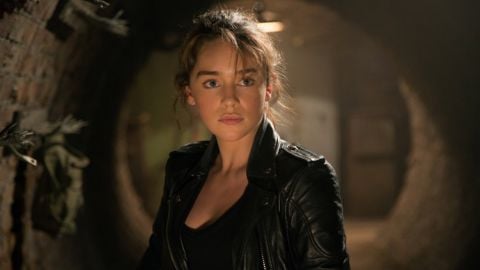 Emilia Clarke réagit aux critiques sur son implication dans Star Wars et Marvel : voici ce qu'elle en pense