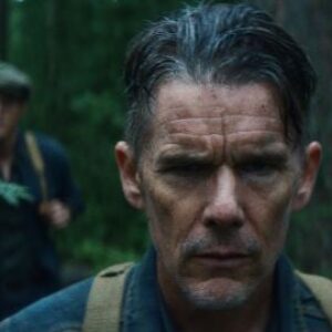 Ethan Hawke et Russell Crowe, une prison et un chargement d'or : voici la bande-annonce de The Weight
