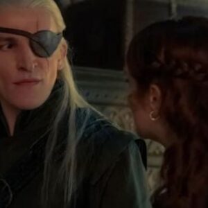 Ewan Mitchell commente la scène absurde entre Aemond et sa mère Alicent lors de la première de House of the Dragon 3