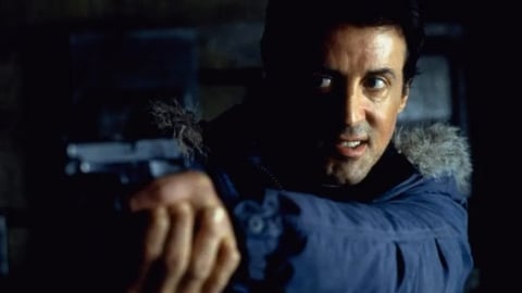 Le seul film d'horreur avec Sylvester Stallone a été un désastre : le film "kamikaze" que personne ne voulait distribuer