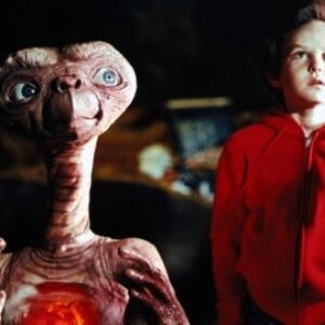 Qu'est-il arrivé à Elliot et ET ? Steven Spielberg révèle si les deux amis se sont déjà revus