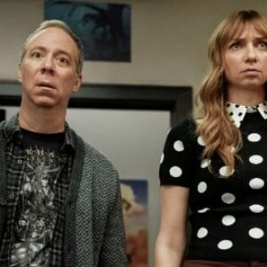 Stuart Fails to Save the Universe catapulte The Big Bang Theory dans le multivers : la bande-annonce officielle italienne