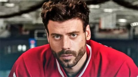 Une autre star de Heated Rivalry qui fait le tour de la télévision