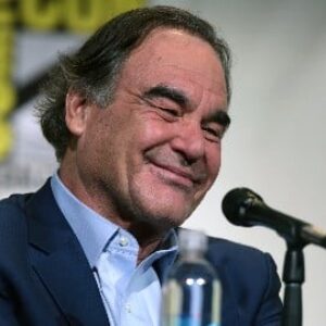 White Lies : Oliver Stone a terminé le tournage du film, le casting complet a été dévoilé
