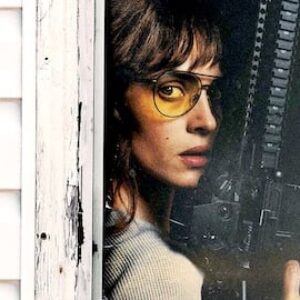 la bande-annonce du thriller d'horreur dans lequel une famille fait face à une menace militaire incontrôlable