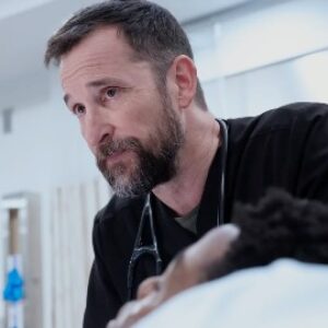 Les Pitt dominent les Emmys 2026, Noah Wyle sur le tournant de la saison 3 : « Ça va être dur »