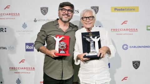 Marateale 2025, Nino D'Angelo a reçu le prix pour l'ensemble de sa carrière : "Mais la plus grande reconnaissance est mon fils Toni"