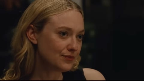 The Sun Never Set : Dakota Fanning confuse entre deux amours dans la bande-annonce de la comédie romantique indépendante de Joe Swanberg