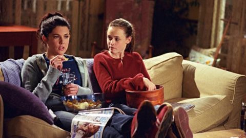 3 séries TV « de fond » : faciles à suivre même en faisant autre chose