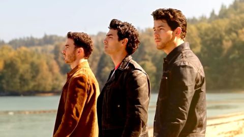 Allons-nous retourner à Camp Rock ? Les Jonas Brothers ont leur mot à dire sur le quatrième film