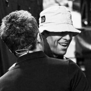 Comme Liam & Noel l'avaient prévu : voici la bande-annonce officielle d'Oasis : Don't Look Back in Anger