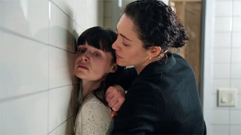 Furious : la série TV avec Emmy Rossum renouvelée pour une deuxième saison