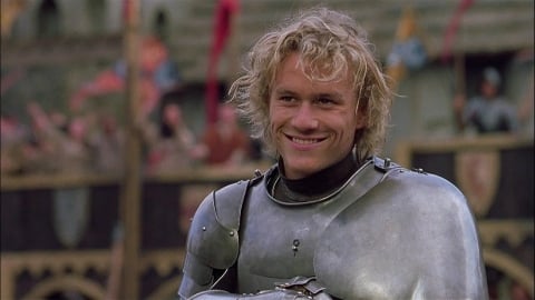 "Heath Ledger m'a cassé une dent" : le fou accident sur le tournage de A Knight's Tale