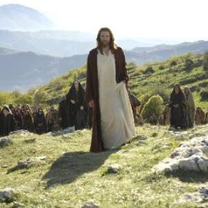 La Passion du Christ : Résurrection ne sera pas en latin et en araméen comme l'original, Mel Gibson explique pourquoi
