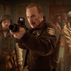 Normal : entre les Coen et John Wick, en passant par le western (et avec beaucoup d'ironie). La critique du film avec Bob Odenkirk