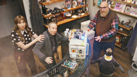 Stuart Fails To Save The Universe devient Godzilla : le retour de The Big Bang Theory est... géant
