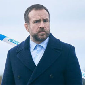 Under Salt Marsh continue : Sky commande la saison 2, avec le retour de Rafe Spall