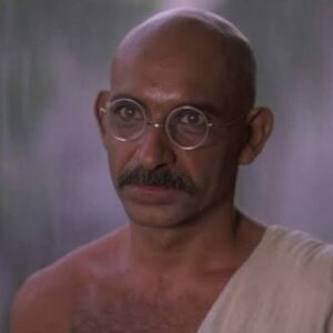 Comment Gandhi a-t-il remporté l'Oscar de la conception de costumes si Ben Kingsley porte un « drap » pendant presque tout le film ?