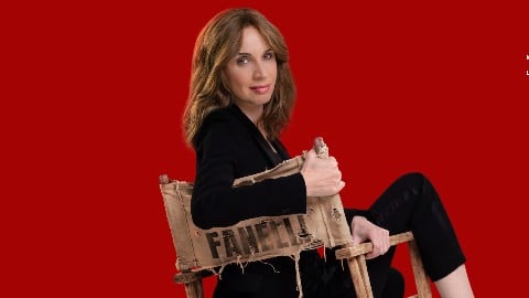 Dommage : Emanuela Fanelli est tombée en disgrâce dans la bande-annonce officielle de la comédie présentée à Venise