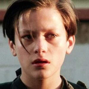 Edward Furlong parle de son expérience d'enfant star : « Grandir sous les projecteurs est vraiment difficile »