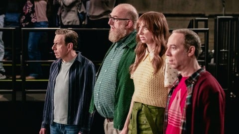 Est-ce la théorie du Big Bang ou sa création ? Stuart nous accueille avec une fin brillante : l'explication