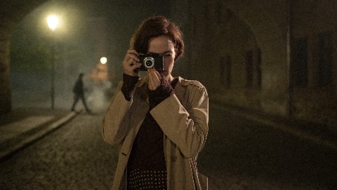 La fille au Leica, entre engagement politique et grande vitalité : la critique du film d'Alina Marazzi