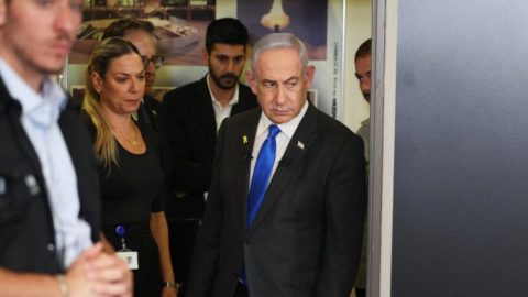 Les Dossiers Bibi : le film sur Benjamin Netanyahu, interdit en Israël, arrive dans les cinémas italiens