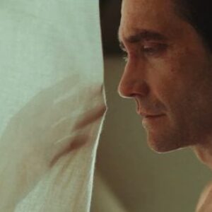 M. Night Shyamalan, Nicholas Sparks et Jake Gyllenhaal : voici le premier trailer de Stay Still