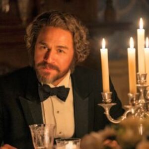 Monstre : L'histoire de Lizzie Borden, la scène dégoûtante de Charlie Hunnam : comment elle a vraiment été créée
