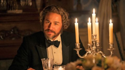 Monstre : L'histoire de Lizzie Borden, la scène dégoûtante de Charlie Hunnam : comment elle a vraiment été créée