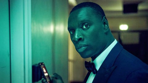 Vol long ou train retardé ? 4 séries télévisées qui vous feront passer le temps