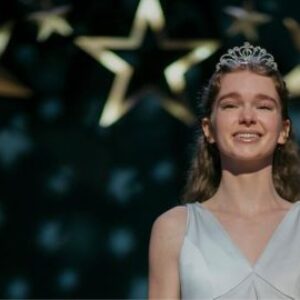 Carrie, le rebondissement final ouvrirait la voie à la saison 2 : le showrunner s'exprime