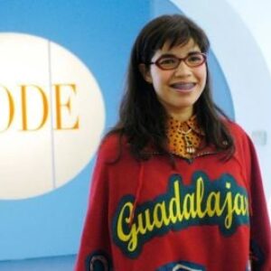 D'agent du FBI à icône de Mode : le plan secret pour renverser les débuts d'Ugly Betty