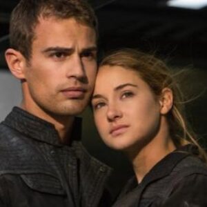 Divergente, l'auteur brise le silence : le nouveau roman arrive-t-il au cinéma ?
