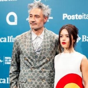 Klara and the Sun, Jenna Ortega et Taika Waititi : « Un film sur la condition humaine, pas sur l'Intelligence Artificielle »