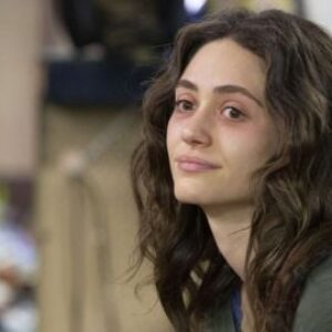 L'effet secondaire de la vraie vie d'Emmy Rossum sans vergogne
