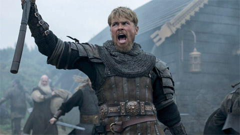 On revient aux Vikings du créateur de Vikings : voici les premières photos de la nouvelle série Bloodaxe
